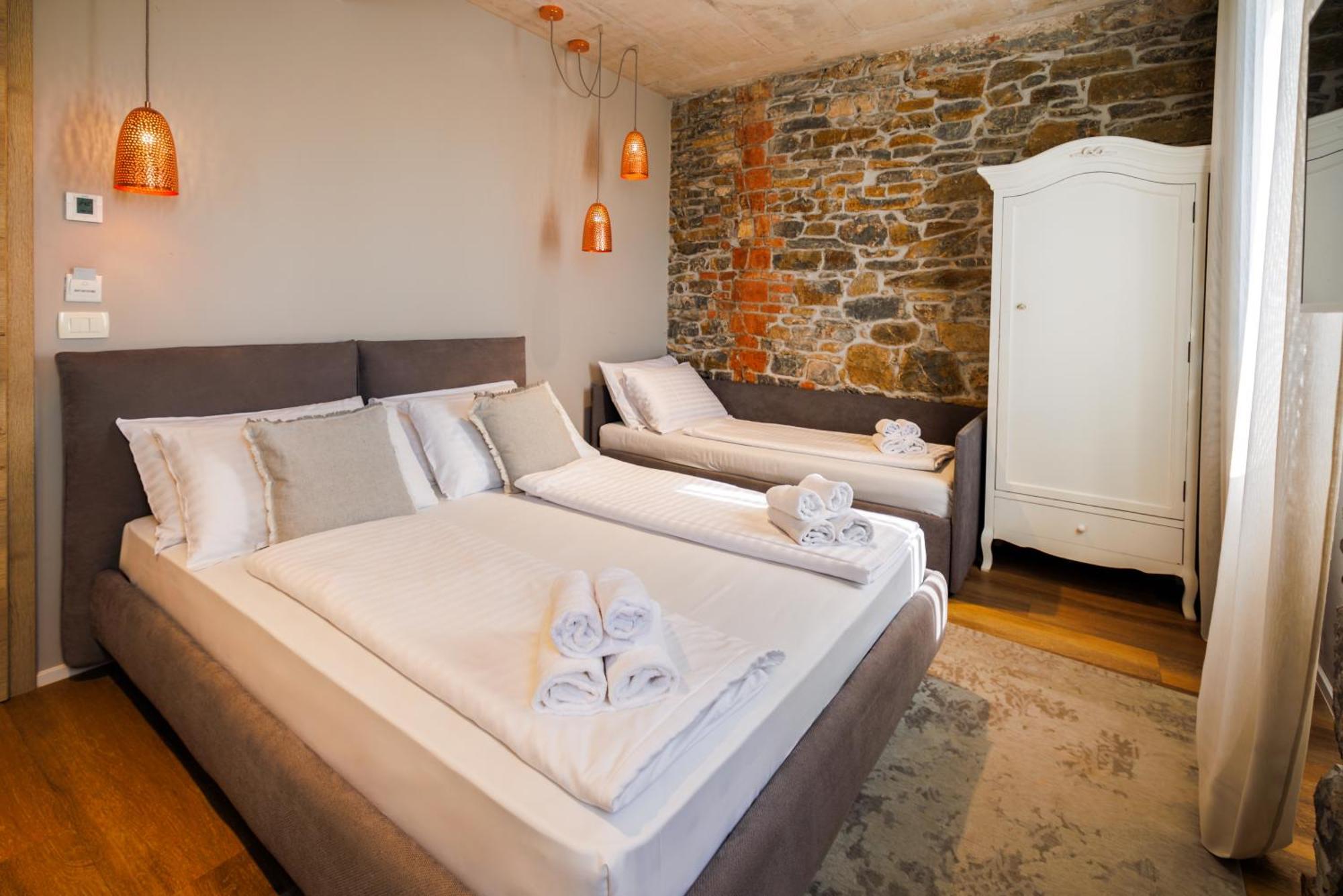 Vila Robida & Spa Črni Kal Kamer foto